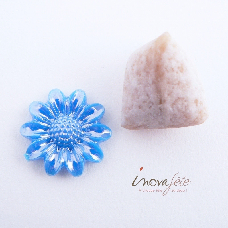 Petite Fleur bleue nacrée /68 Petite Fleur bleue nacrée /68