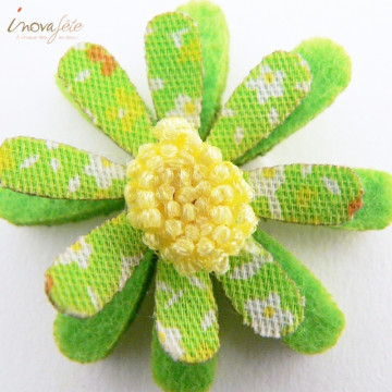 Fleur textile verte à coller /12 - Label Fête
